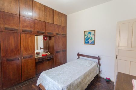 Casa à venda com 261m², 5 quartos e 2 vagasSuíte