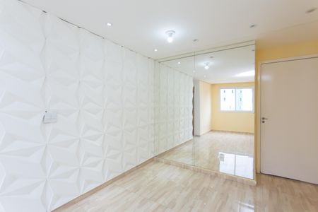 Sala de apartamento à venda com 2 quartos, 49m² em Vila Carmosina, São Paulo