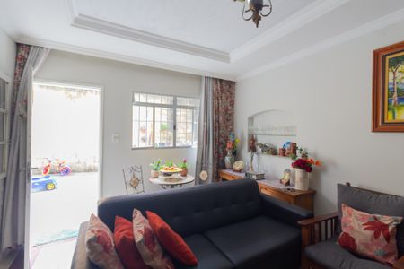 Sala 1 de casa à venda com 12 quartos, 390m² em Itaquera, São Paulo