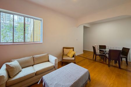 Sala de casa à venda com 4 quartos, 240m² em Vila Mariana, São Paulo