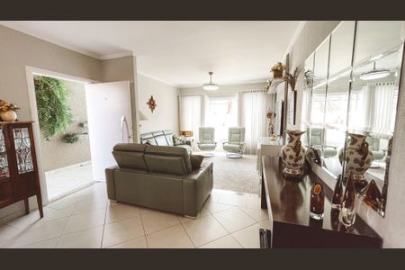 Sala de casa à venda com 4 quartos, 221m² em Água Fria, São Paulo