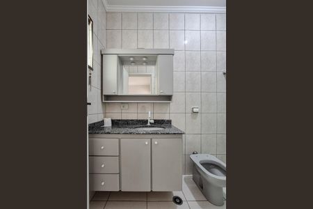 Casa à venda com 172m², 3 quartos e 2 vagasBanheiro Social