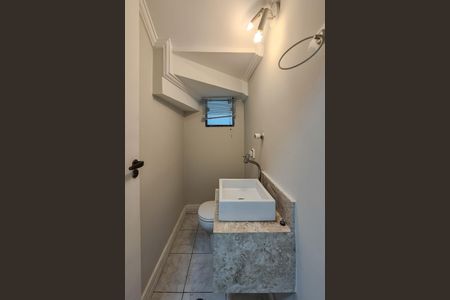 Casa à venda com 172m², 3 quartos e 2 vagasLavabo