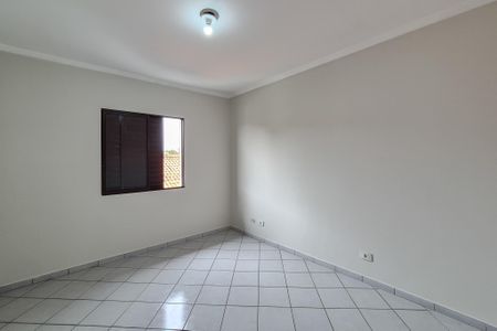 Casa à venda com 172m², 3 quartos e 2 vagasQuarto 2
