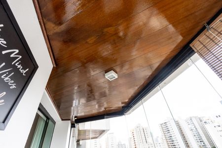 Varanda de apartamento à venda com 3 quartos, 195m² em Pompeia, São Paulo