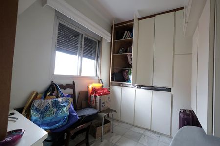 Apartamento à venda com 140m², 3 quartos e 2 vagasQuarto de Serviço