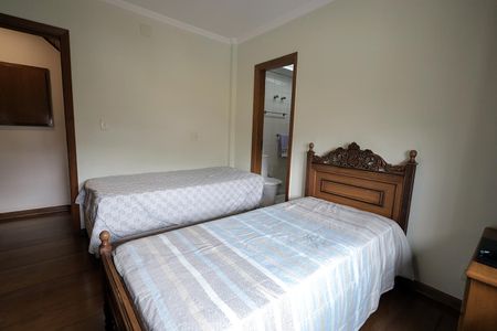 Apartamento à venda com 140m², 3 quartos e 2 vagasQuarto Suíte 2