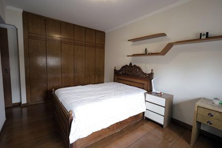 Apartamento à venda com 140m², 3 quartos e 2 vagasQuarto Suíte 1