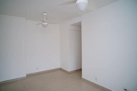 Sala de apartamento para alugar com 2 quartos, 64m² em Centro, Niterói