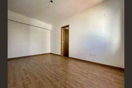 Quarto de apartamento para alugar com 4 quartos, 120m² em Liberdade, Belo Horizonte