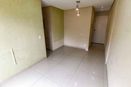 Sala de apartamento para alugar com 2 quartos, 49m² em Conjunto Promorar Raposo Tavares, São Paulo