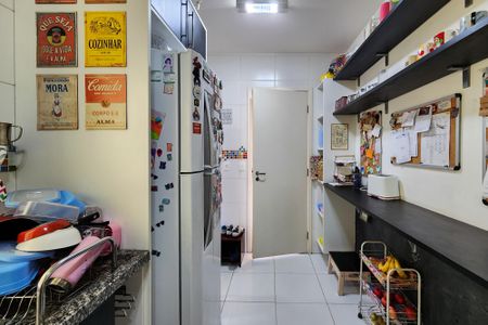 Apartamento à venda com 130m², 3 quartos e 2 vagasCozinha 