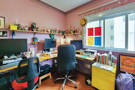 Apartamento à venda com 130m², 3 quartos e 2 vagasSuíte 3