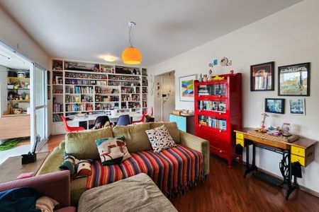 Apartamento à venda com 130m², 3 quartos e 2 vagasSala