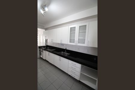 Apartamento para alugar com 105m², 3 quartos e 2 vagasCozinha