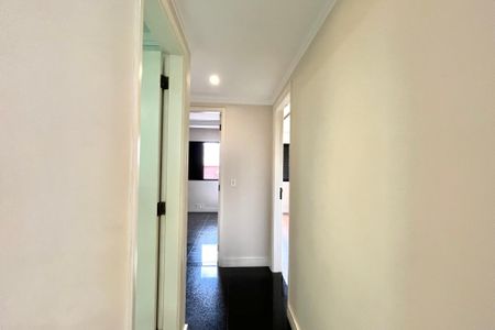 Corredor  de apartamento à venda com 3 quartos, 81m² em Vila Clementino, São Paulo