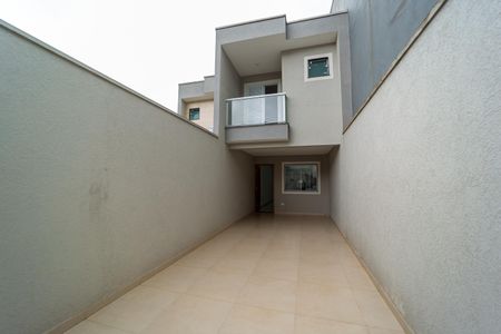 Casa à venda com 99m², 3 quartos e 2 vagas Casa à venda com 99m², 3 quartos e 2 vagasGaragem