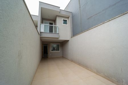 Casa à venda com 99m², 3 quartos e 2 vagas Casa à venda com 99m², 3 quartos e 2 vagasGaragem