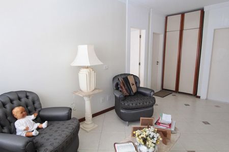 Casa à venda com 5 quartos, 440m² em Santo Antônio, Niterói