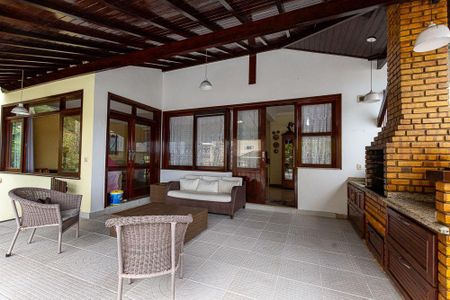 Casa à venda com 3 quartos, 259m² em Itaipu, Niterói