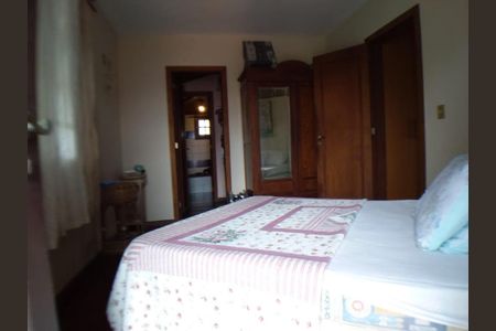 Casa à venda com 4 quartos, 144m² em Badu, Niterói