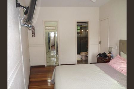 Casa à venda com 4 quartos, 310m² em Largo da Batalha, Niterói