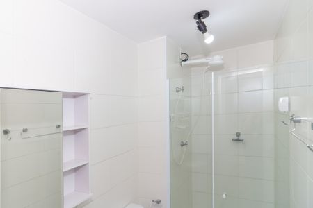 Banheiro de apartamento para alugar com 1 quarto, 31m² em Água Branca, São Paulo