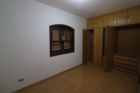 Suíte 2 de casa para alugar com 4 quartos, 320m² em Vila Yara, Osasco