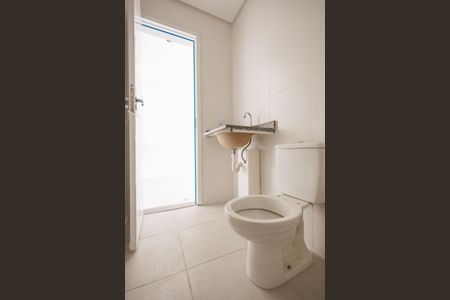 Banheiro de kitnet/studio para alugar com 1 quarto, 39m² em Lavadouro de Areia, Taubaté