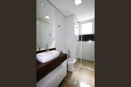 Apartamento para alugar com 158m², 3 quartos e sem vagaBanheiro da Suíte