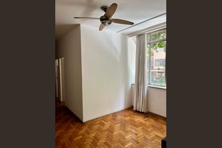 Apartamento para alugar com 100m², 3 quartos e sem vagaSala
