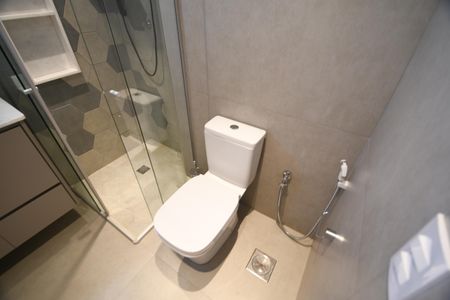 Apartamento à venda com 71m², 2 quartos e 1 vagaBanheiro Social