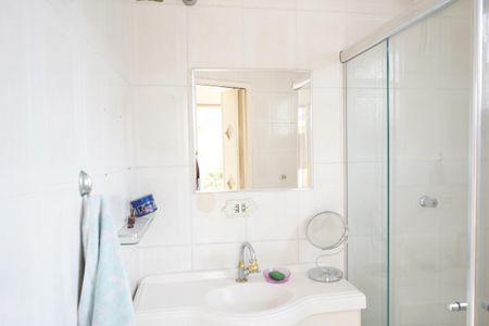 Casa à venda com 260m², 3 quartos e 4 vagasBanheiro da Suíte