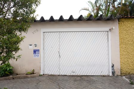 Casa à venda com 260m², 3 quartos e 4 vagasFachada