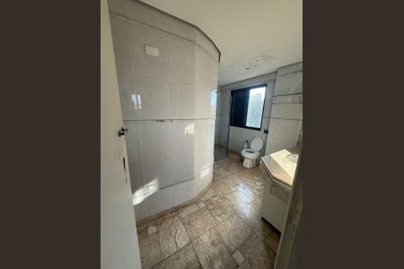 Banheiro de apartamento à venda com 3 quartos, 160m² em Jardim Paraíso, São Paulo