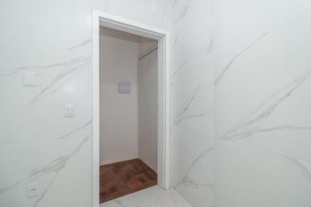Cozinha de apartamento para alugar com 1 quarto, 50m² em Vila Ipiranga, Porto Alegre
