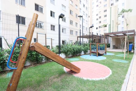 Apartamento à venda com 33m², 2 quartos e sem vagaÁrea comum - Playground