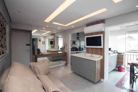 Sala  de apartamento para alugar com 2 quartos, 50m² em Vila Gustavo, São Paulo