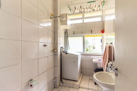 Banheiro de kitnet/studio para alugar com 1 quarto, 38m² em Centro Histórico de São Paulo, São Paulo