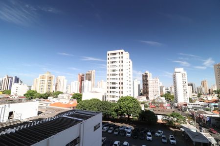 Vista de apartamento para alugar com 3 quartos, 140m² em Centro, Uberlândia