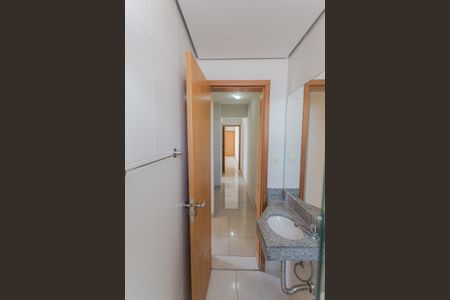 Apartamento à venda com 70m², 3 quartos e 2 vagas Apartamento à venda com 70m², 3 quartos e 2 vagasBanheiro Social