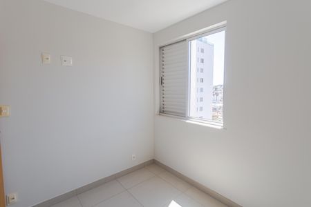 Apartamento à venda com 70m², 3 quartos e 2 vagas Apartamento à venda com 70m², 3 quartos e 2 vagasQuarto 3