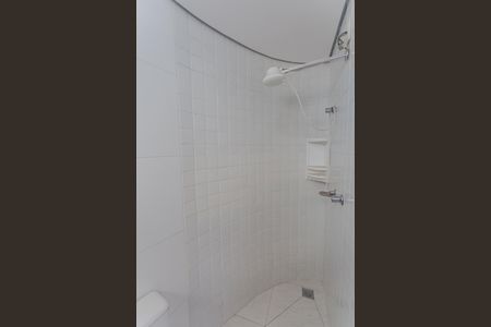 Apartamento à venda com 70m², 3 quartos e 2 vagas Apartamento à venda com 70m², 3 quartos e 2 vagasBanheiro da Suíte