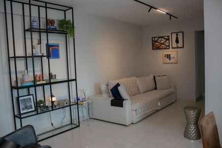 Sala de apartamento para alugar com 3 quartos, 90m² em Lourdes, Belo Horizonte