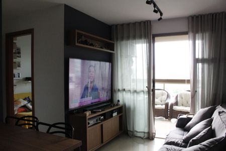 Sala de apartamento à venda com 2 quartos, 76m² em Barra Olímpica, Rio de Janeiro