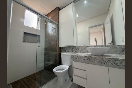 Banheiro da Suíte de apartamento para alugar com 1 quarto, 33m² em Paquetá, Belo Horizonte