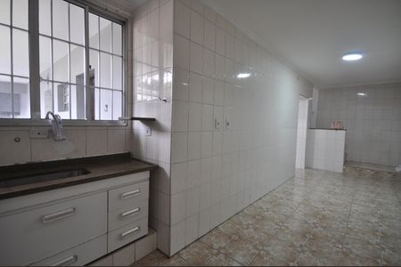 Casa à venda com 120m², 2 quartos e 2 vagasCozinha