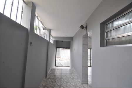 Casa à venda com 120m², 2 quartos e 2 vagasHall de entrada