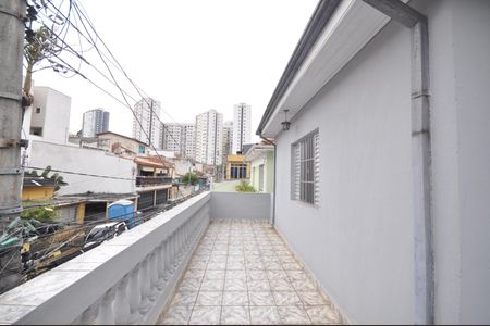 Casa à venda com 120m², 2 quartos e 2 vagasVaranda
