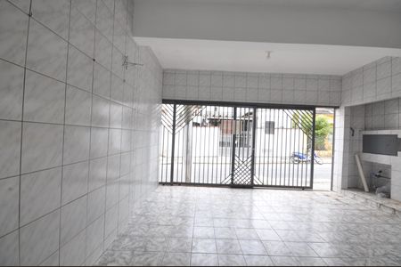 Casa à venda com 120m², 2 quartos e 2 vagasGaragem